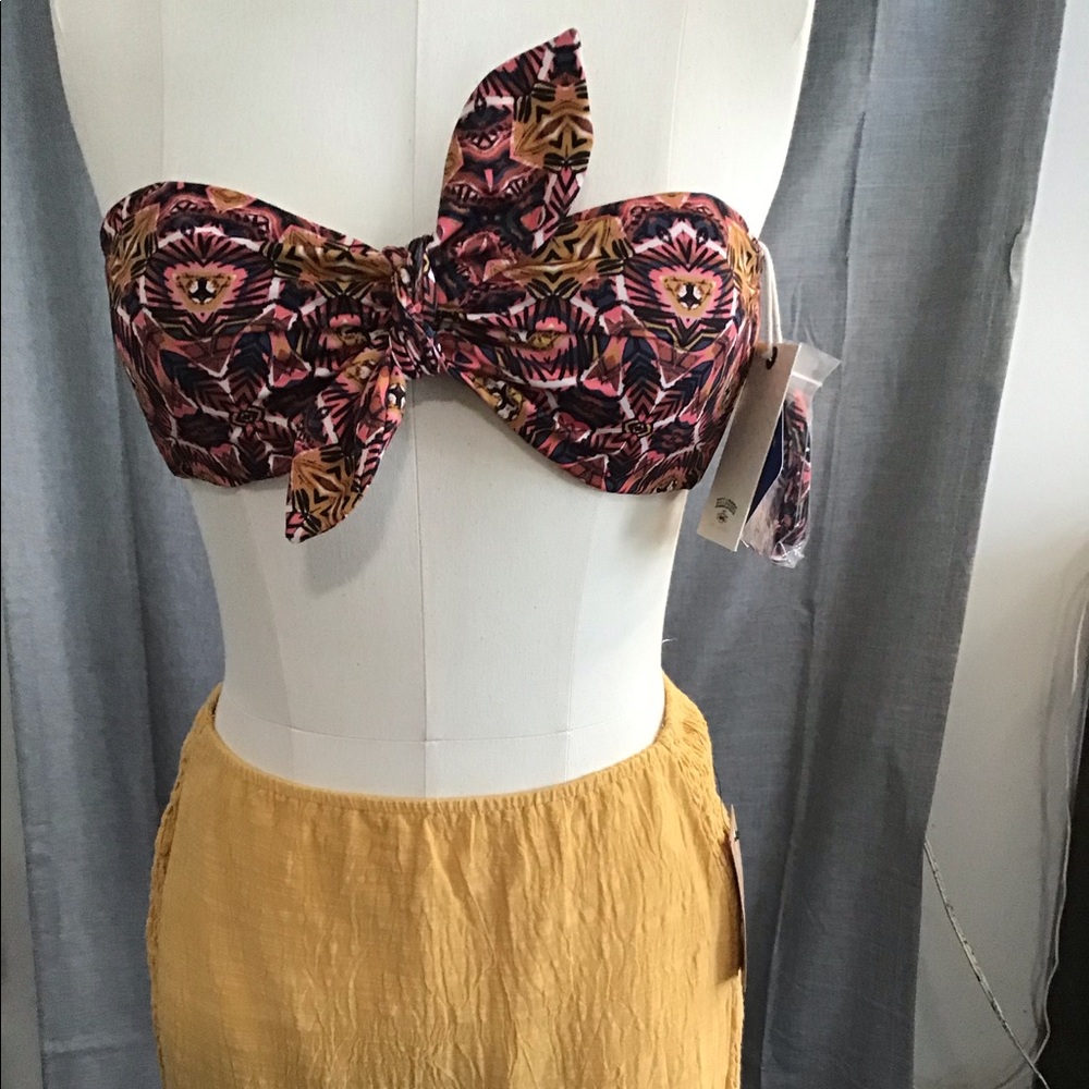 Billabong swim top